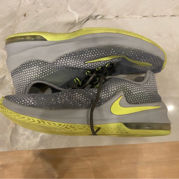 Green grey Nike air max infuriate size 7Y - Picture 10 of 11